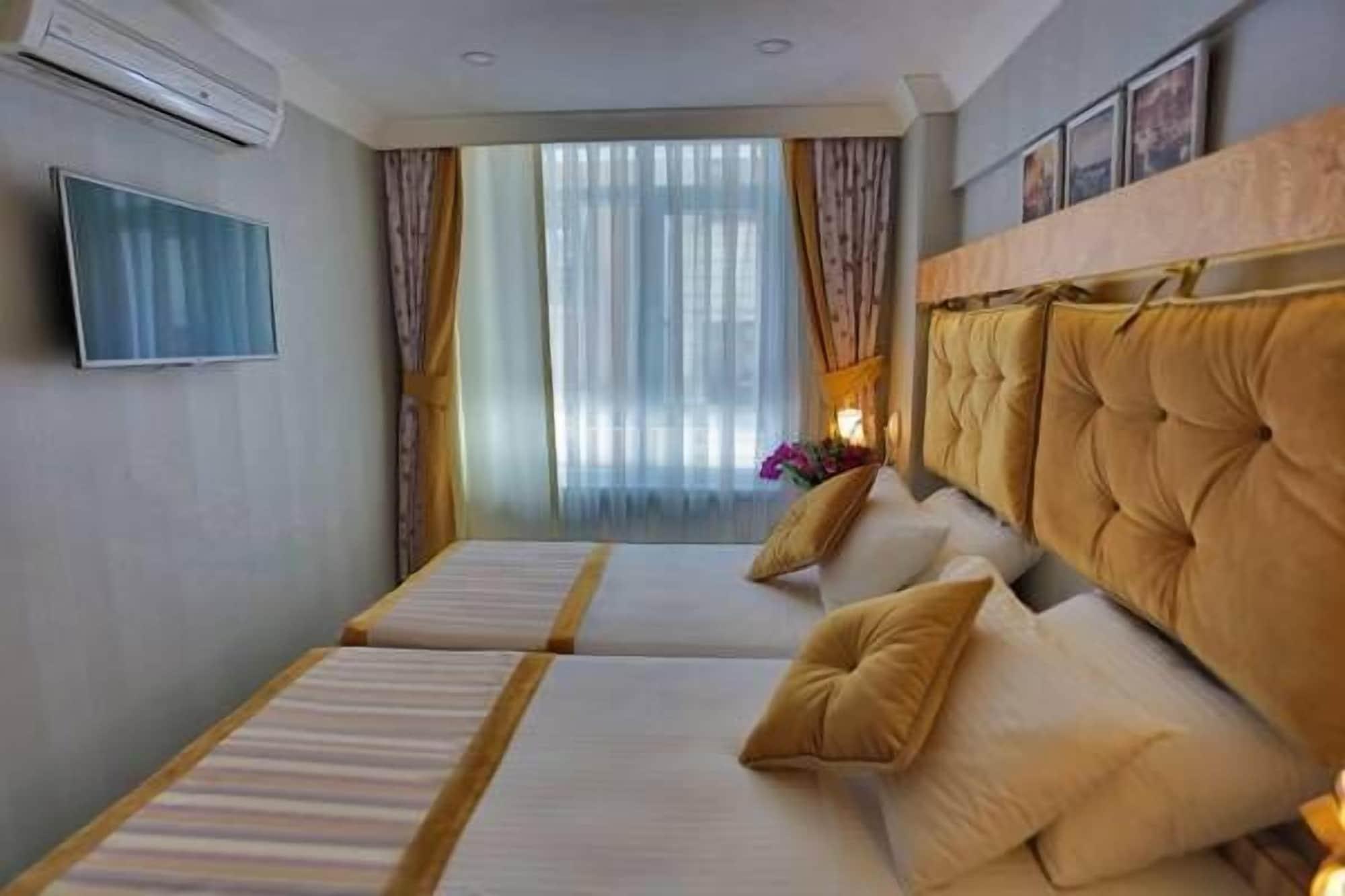 Just Inn Hotel Istanbul Ngoại thất bức ảnh